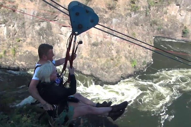 Zipline - Victoria Falls - Reaching the edge of the Batoka Gorge